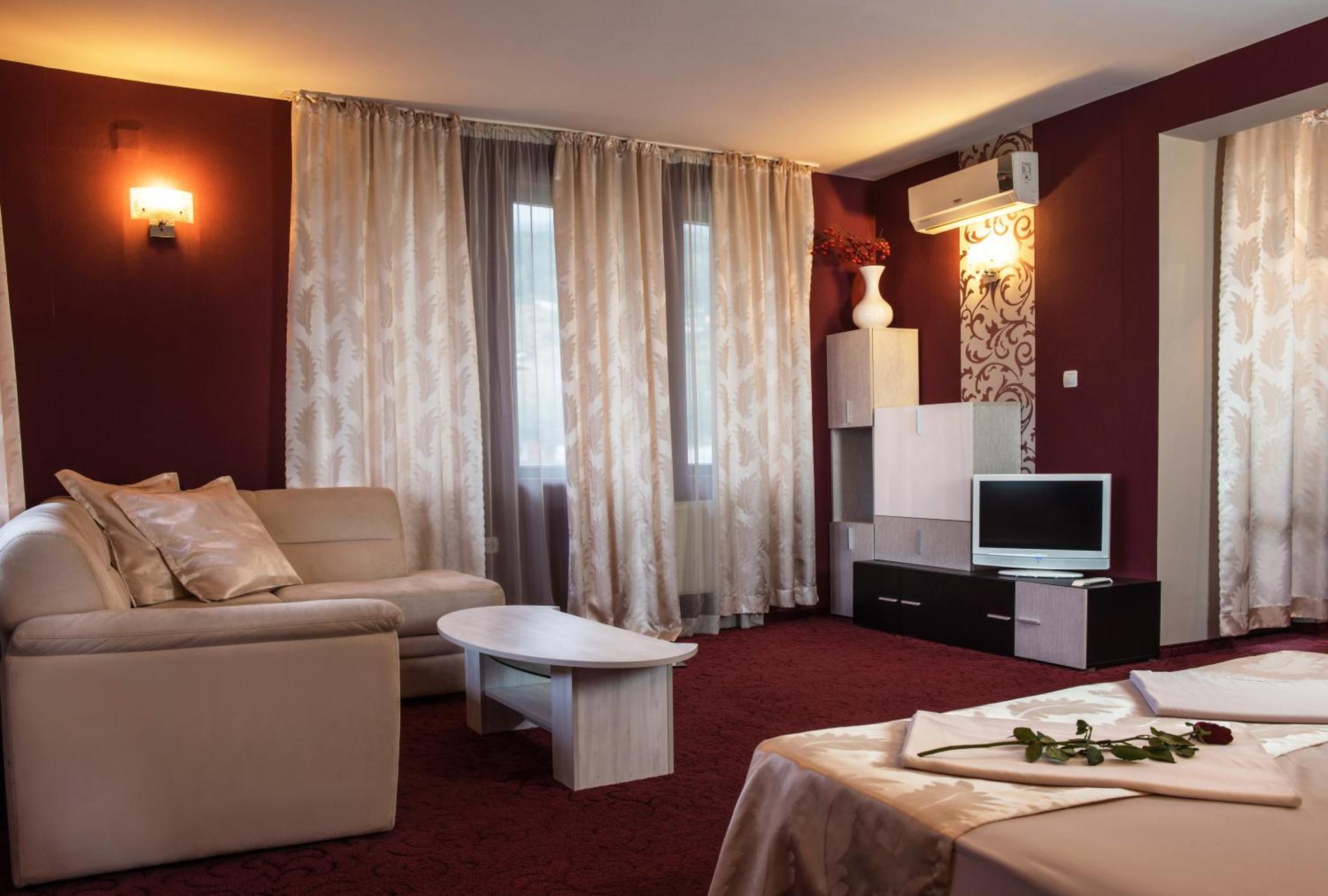 Chiflika Family Hotel Асеновград Номер фото