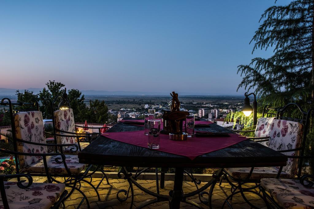 Chiflika Family Hotel Асеновград Екстер'єр фото